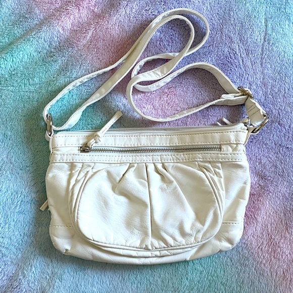 🤍BUENO🤍Leather crossbody white bag. Like new condition! - Picture 6 of 16
